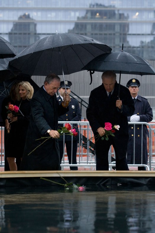 Biden_911_flowers_0114edit[1]