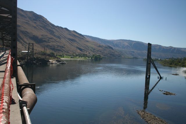 Posts Old Bridge IMG_3794