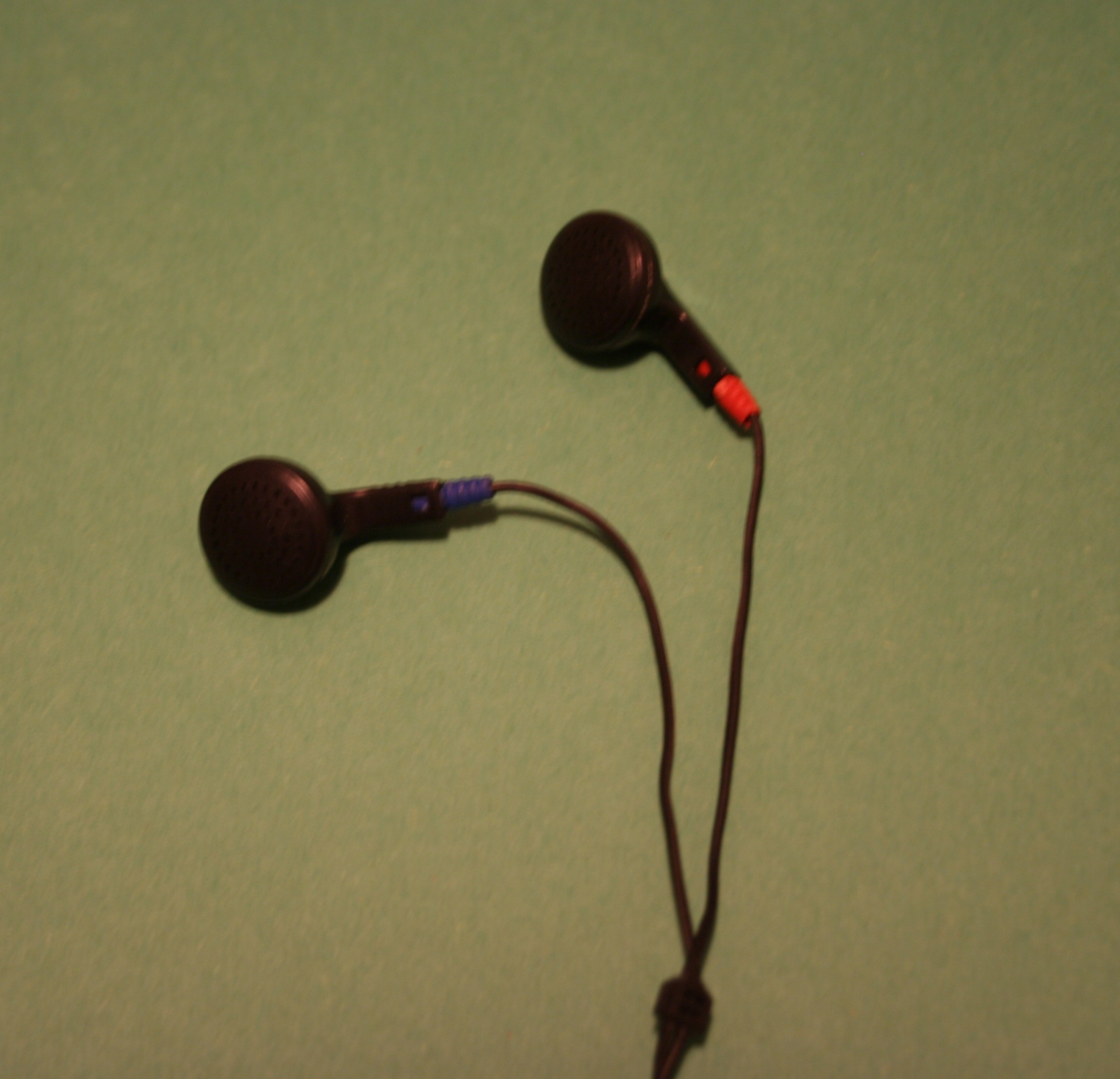 Earbuds 2