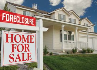 Foreclosure Sign