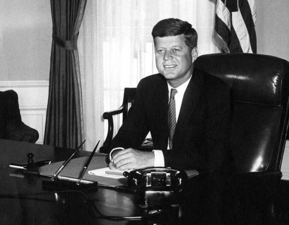 JFK-White-House-585x456