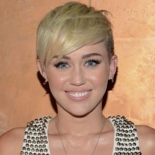 Miley-cyrus-twerking-1-0-s-307x512 2