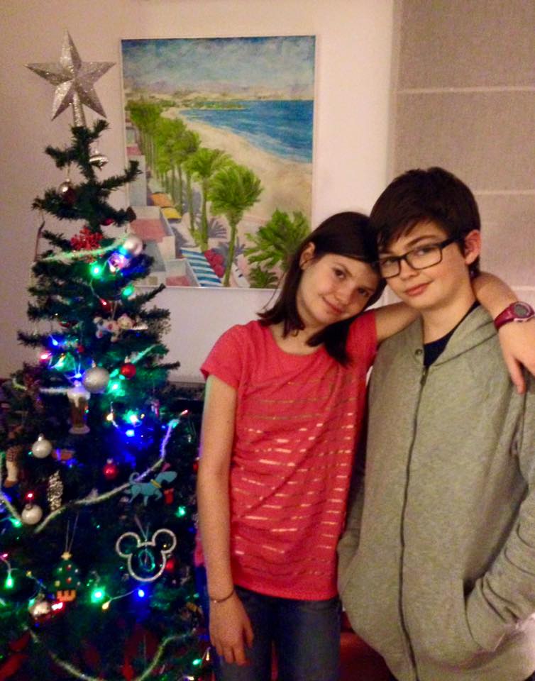 Cecilia and Rafa Christmas Tree 12301763_10154313344442662_3513359407896202182_n