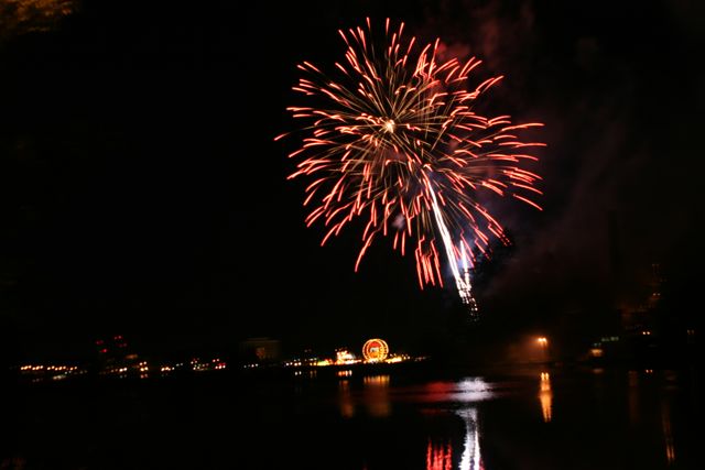 Red White Fireworks IMG_0295