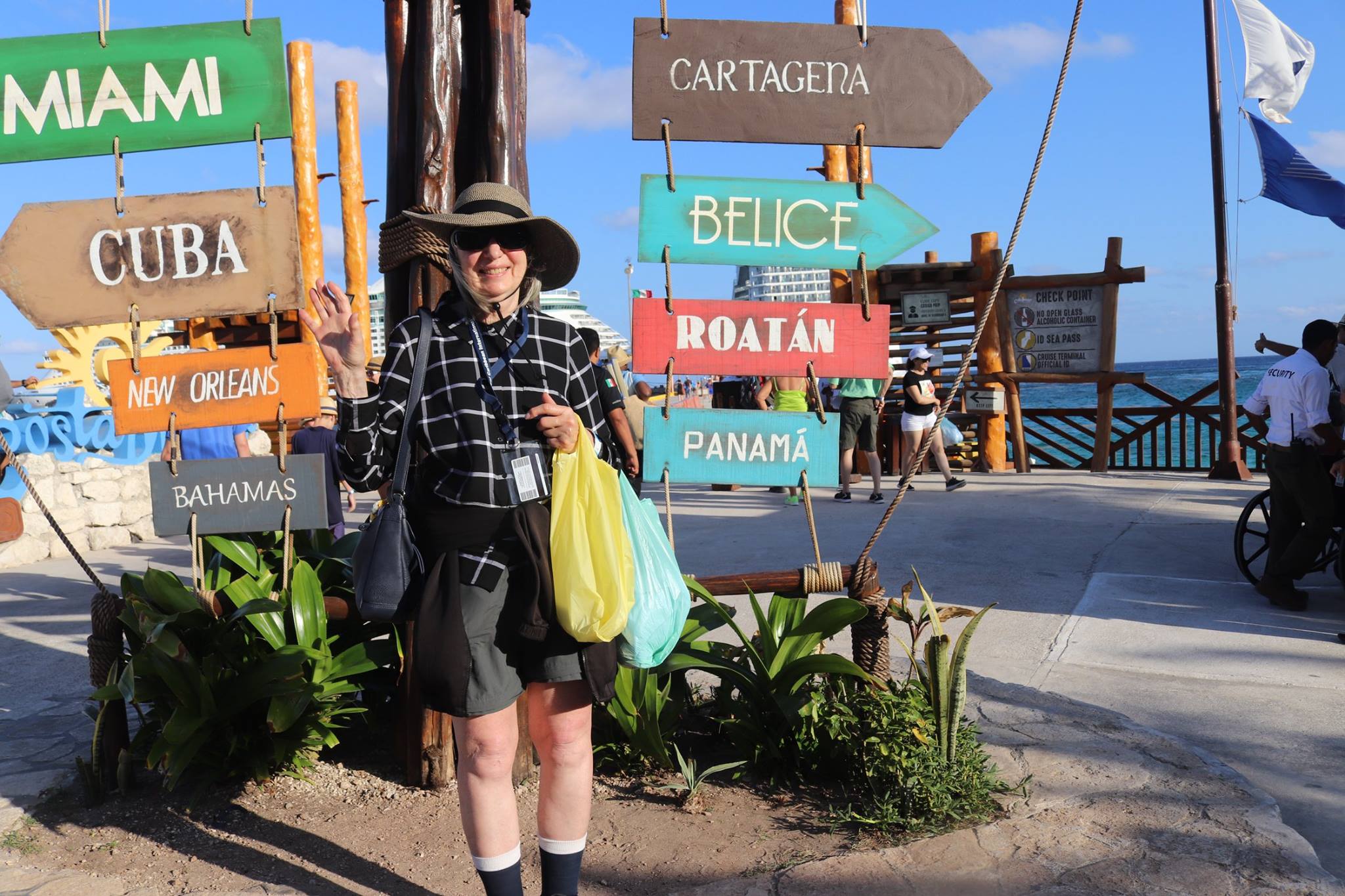 Cruise Ship Goer in Convertible Pants