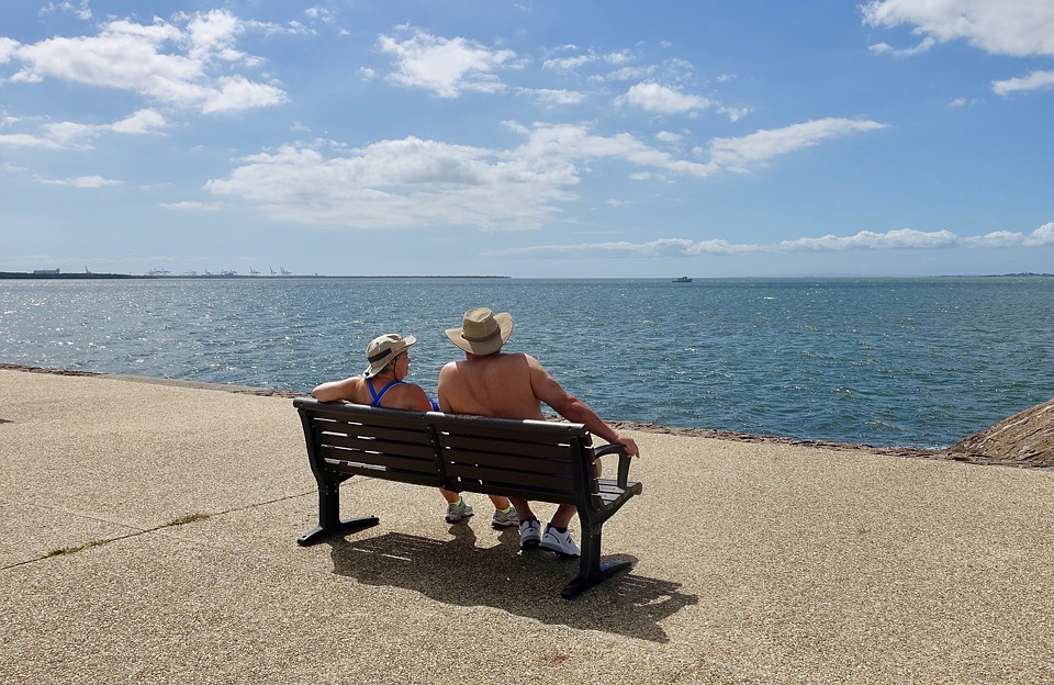 Retirement Couple on a Bench Looking at the Ocean-2272306_960_720