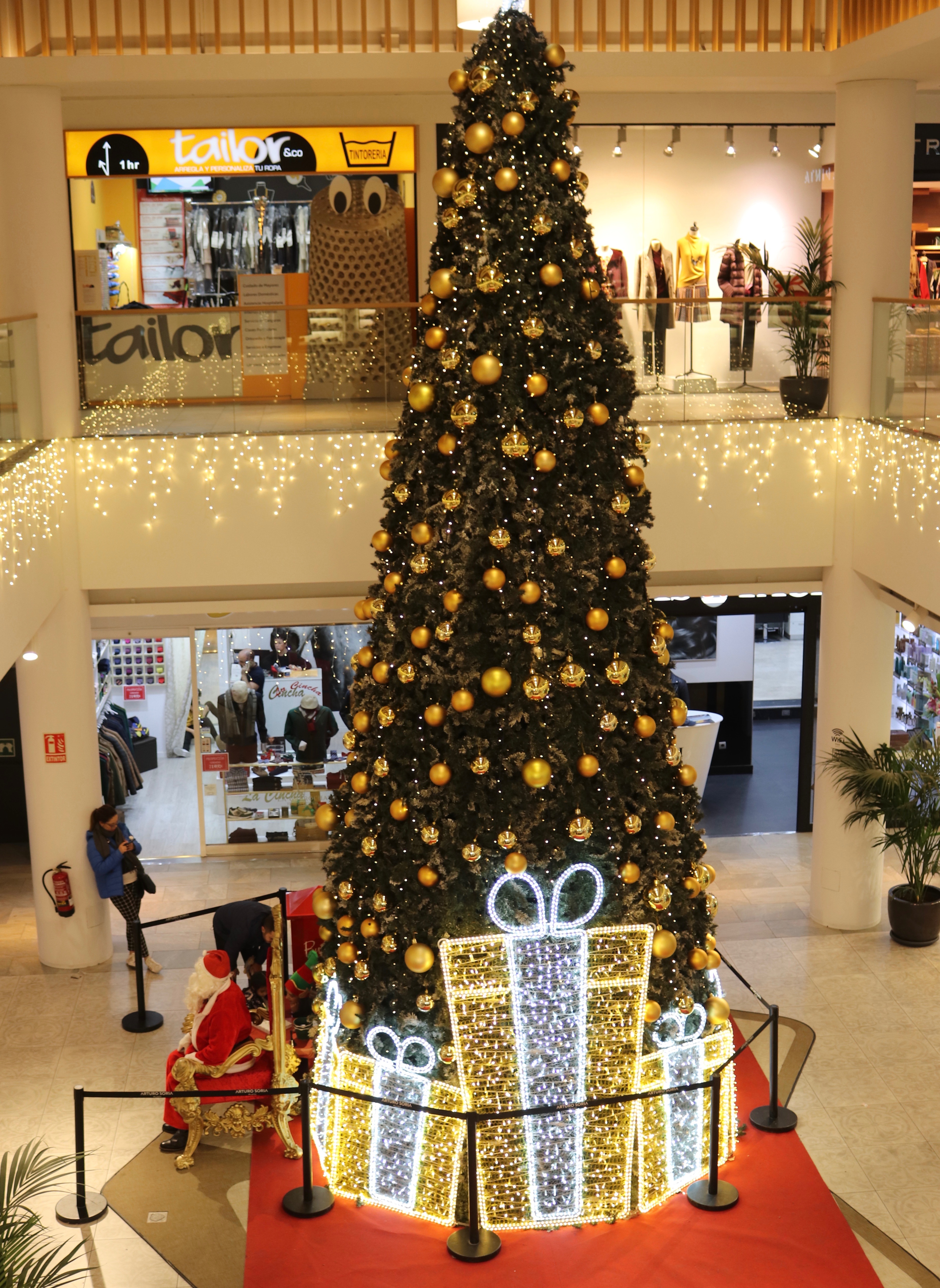 Christmas Tree Arturo Soria Mall Madrid Spain 12-23-19