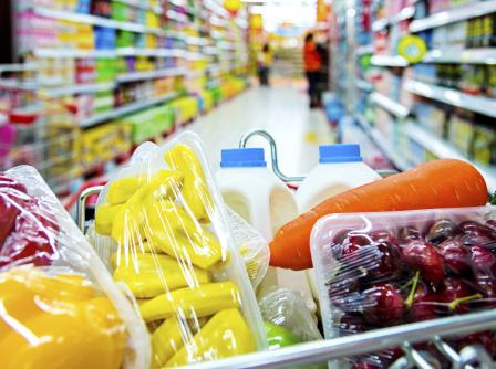 Shopping cart in Grocery Store