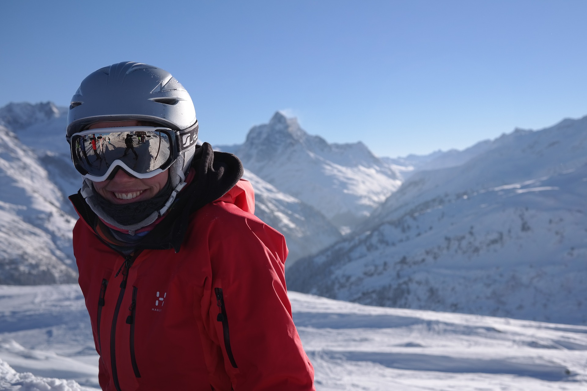Skier-999278_1920
