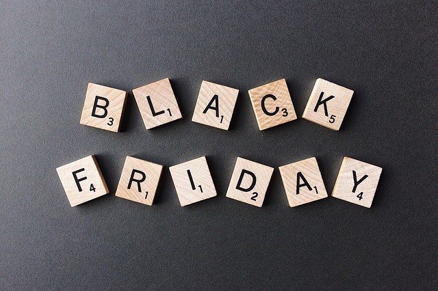 Black-friday-on Light Brown Tiles With a Black Background  2925476_640