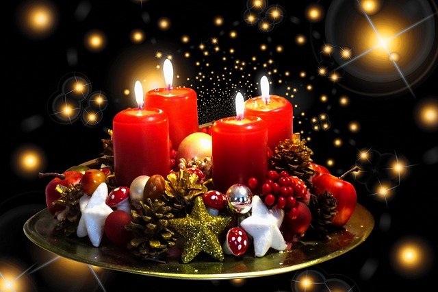 Holiday Candles Red-4637323_640