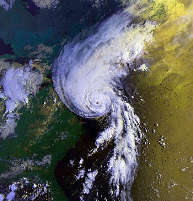 Hurricane-63121_640