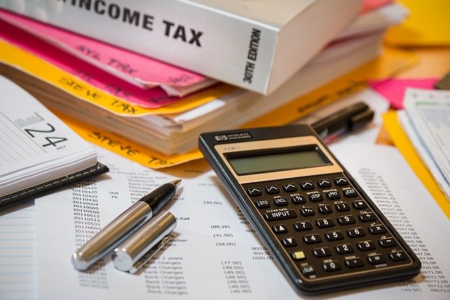 Income-tax-Calculator Tax Notebook Pens ge8ef1a93a_640