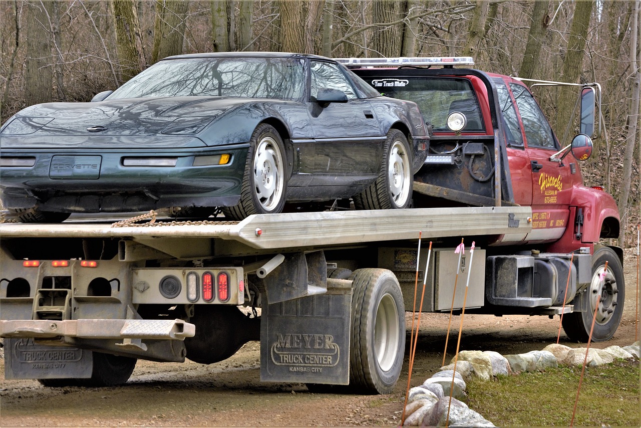 Corvette-Being Hauled on Truck 4944819_1280