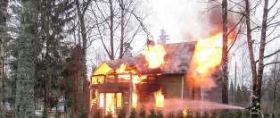 Fire-House in Woods Cemetery 253614_640