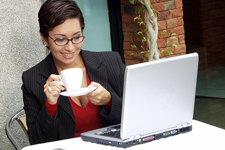 Computer Woman Coffee readcomments