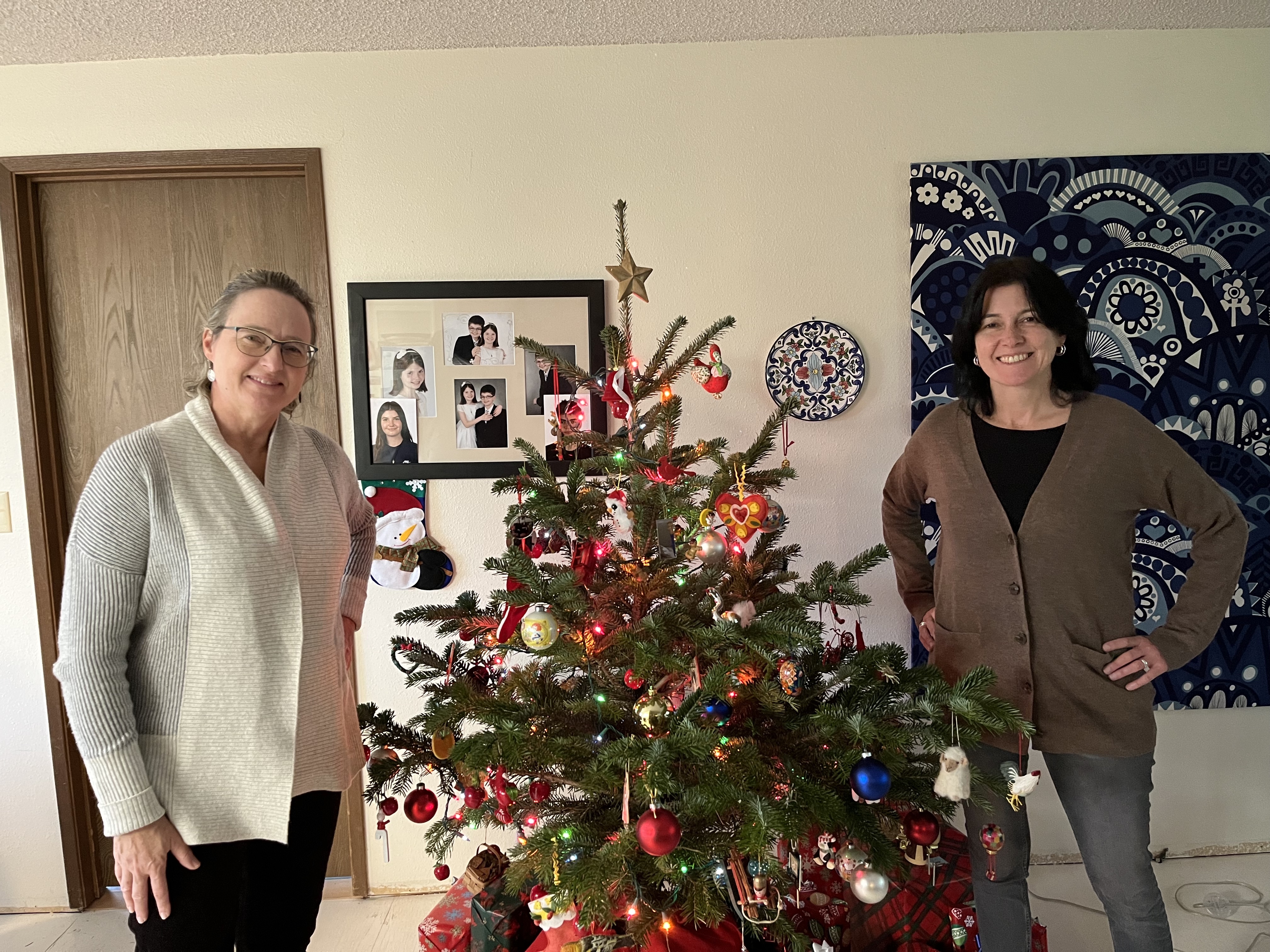 Mona and Lisa Robison Christmas 2022 at Mom's House
