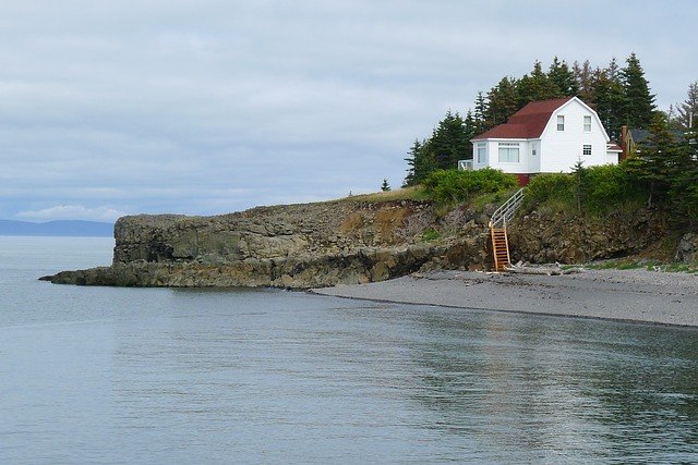 Ocean-front-Cabin 6003892_640