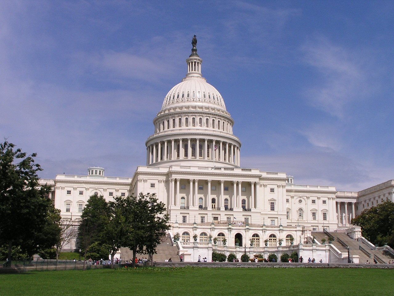 Capitol-building-in-washington-1257677-2596754400