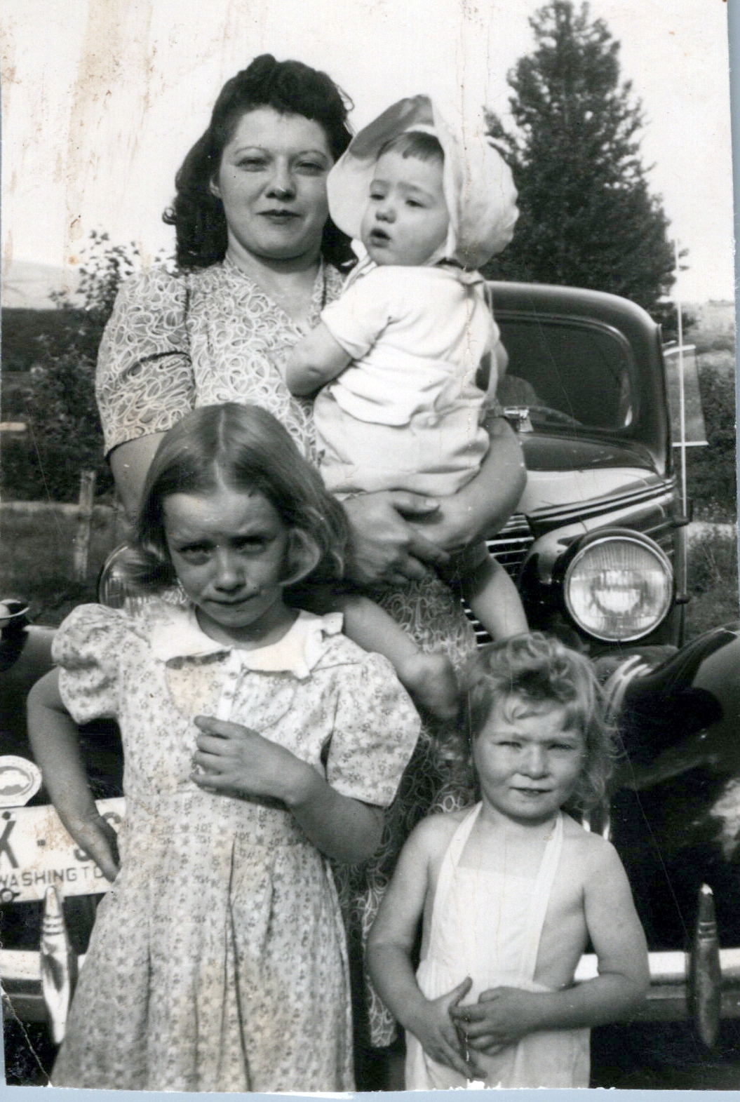 1941_July_Ruth Marlene Myrna Rita Slingsby_0001_a copy