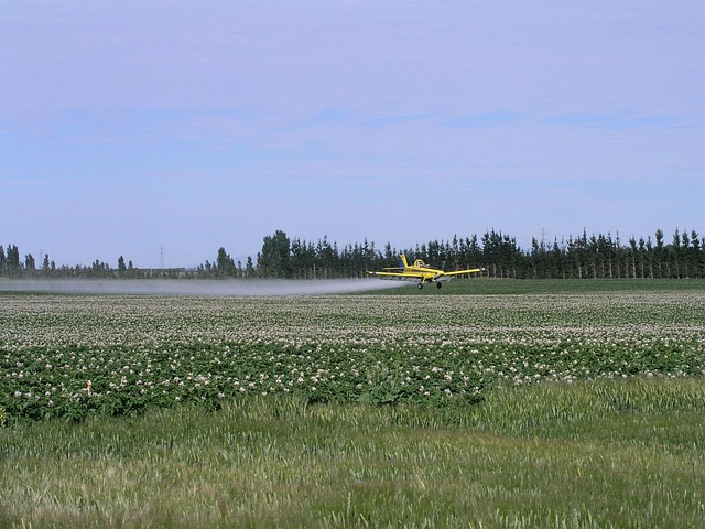 Pesticides agriculture-2686627_640